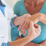 گرمى و قرمزى مفصل روماتيسمى